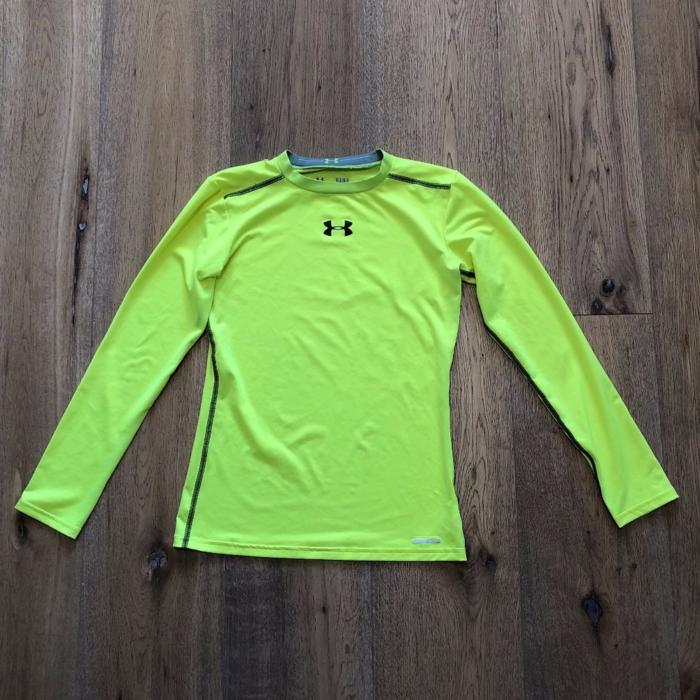 🦊 Under Armour Fitted Heat Gear Top